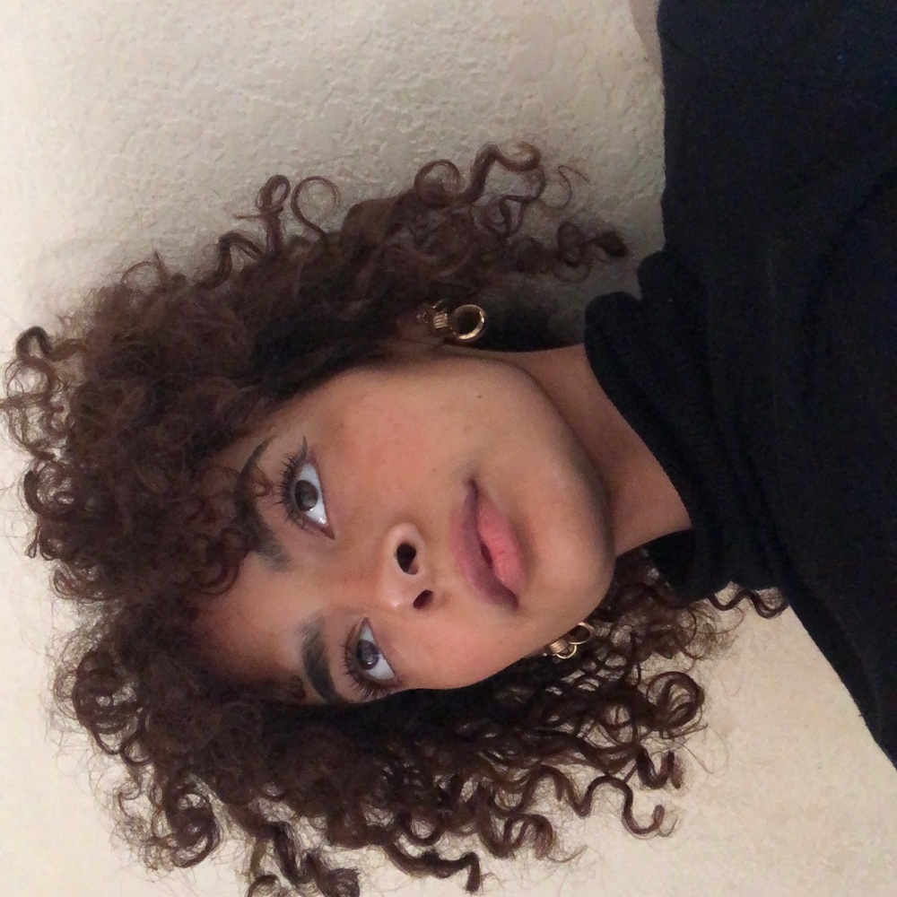 Meet your Posher, Brittney